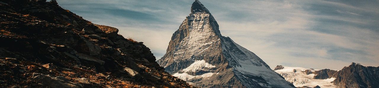 La Suisse en moto, le guide ultime